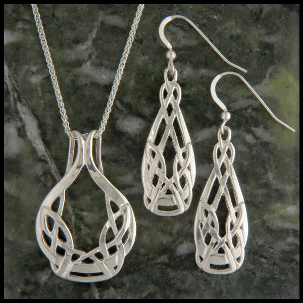 Art Nouveau Pendant in Silver