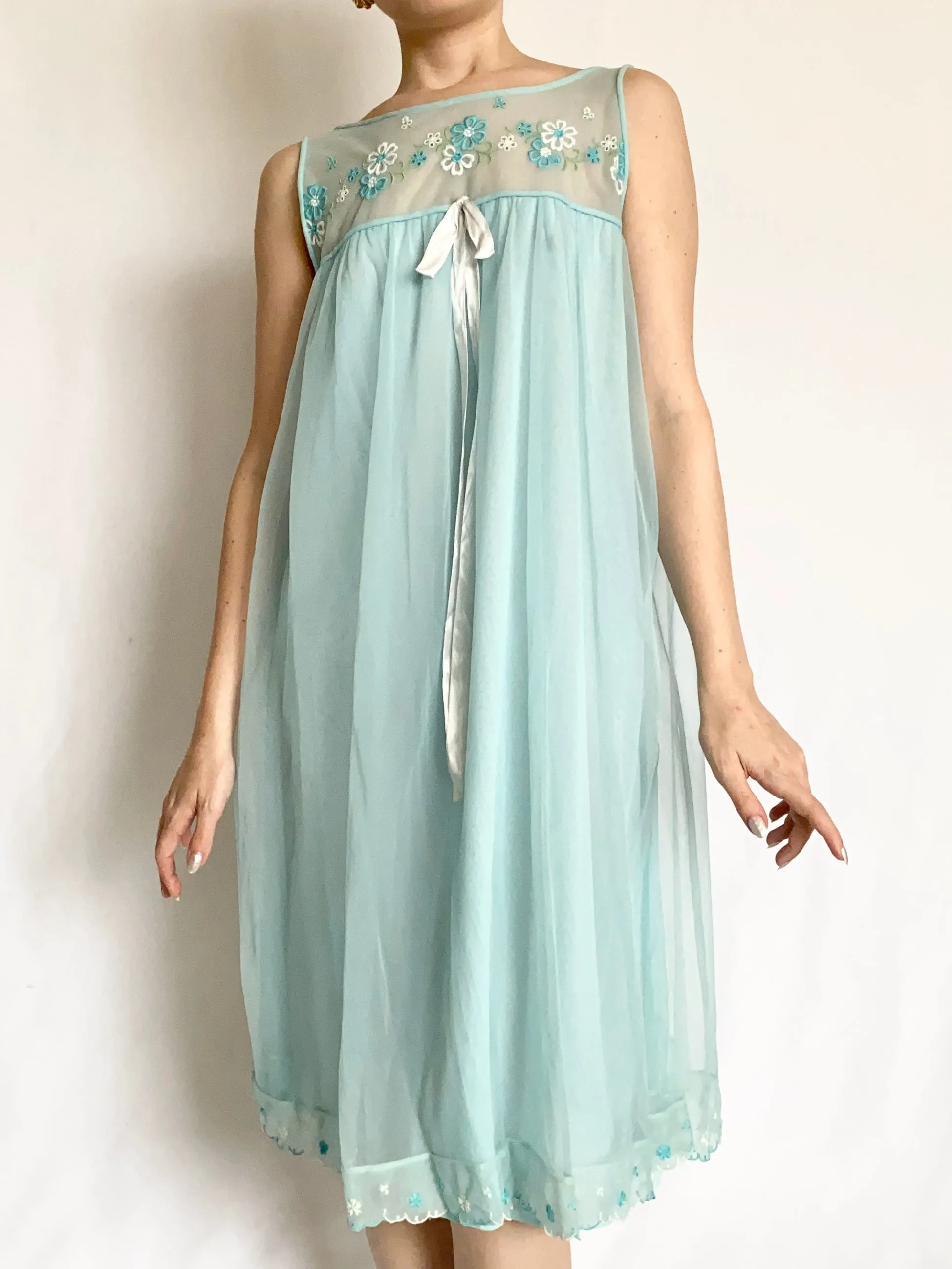 Blue 1960s Groovy Flower Peignoir and Nightgown Set (S)