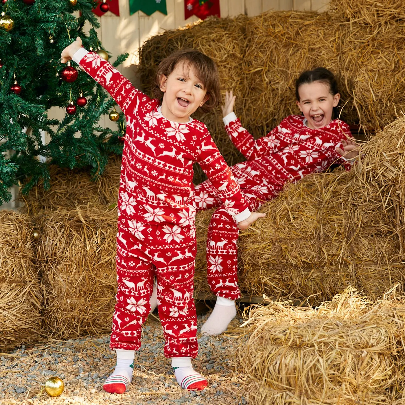 Christmas Family Matching Long-sleeve Allover Deer & Snowflake Print Red Thickened Polar Fleece Pajamas Sets (Flame Resistant)
