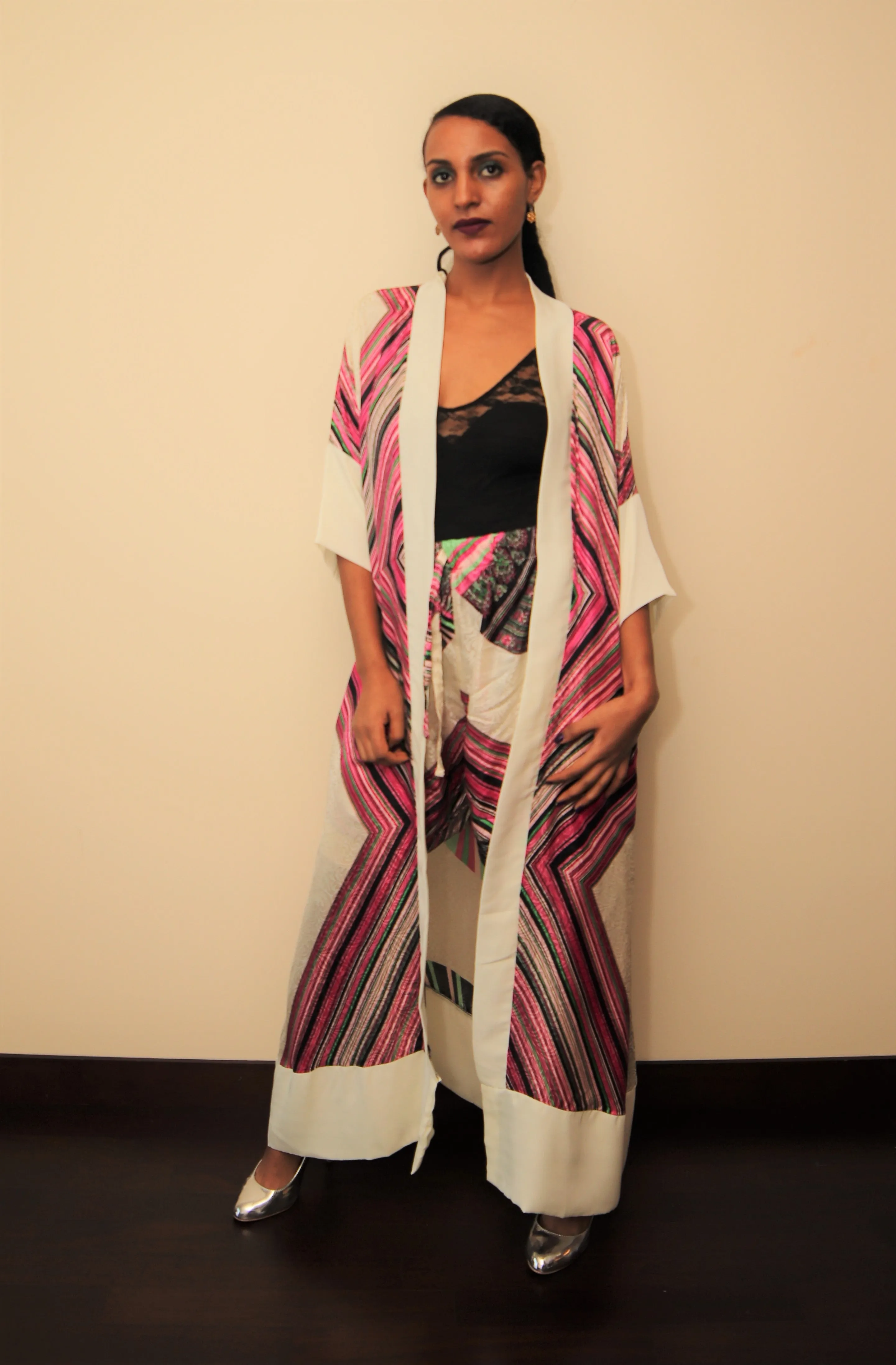 Gianni pink circle kimono robe