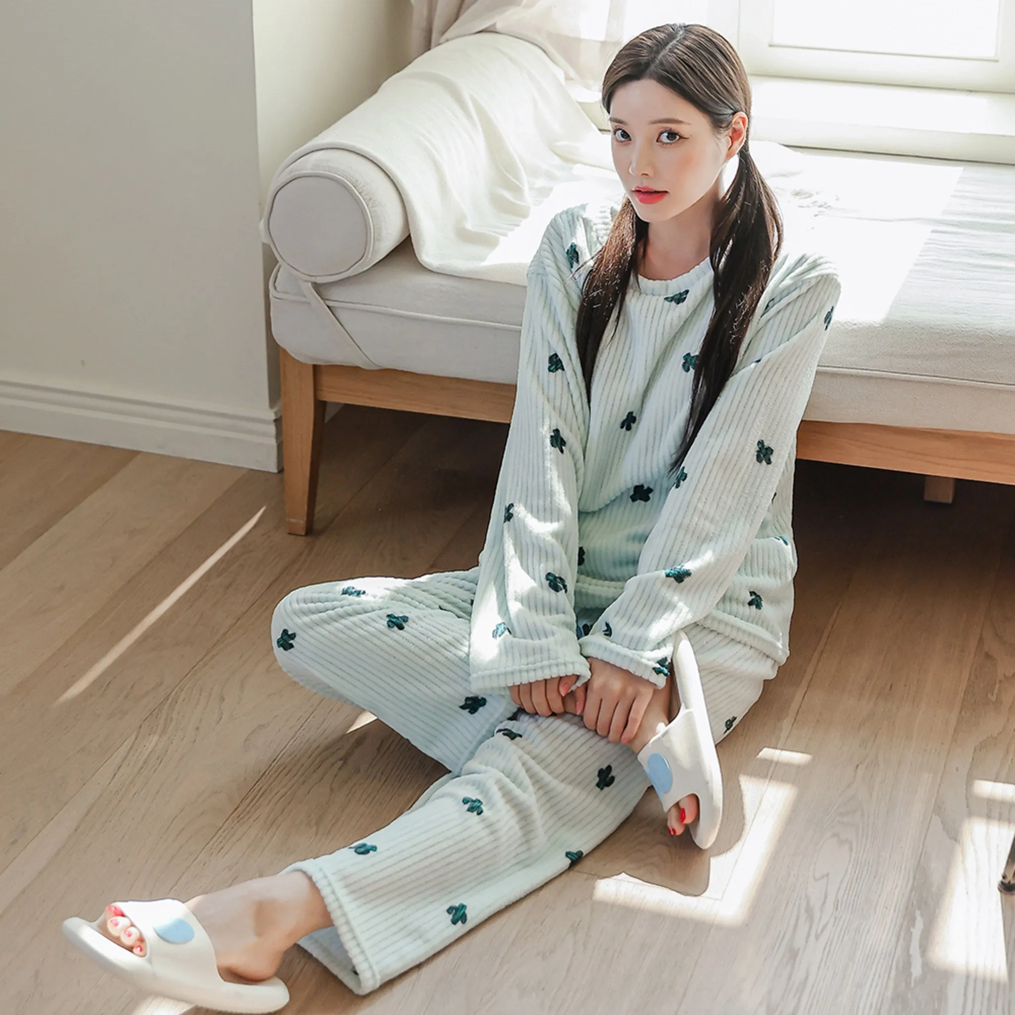 Glam Empathy Posing Round Fleece Microfiber Sleepwear - Pajamas - 🏆 #59 - Clothing/Accessories - Best of December