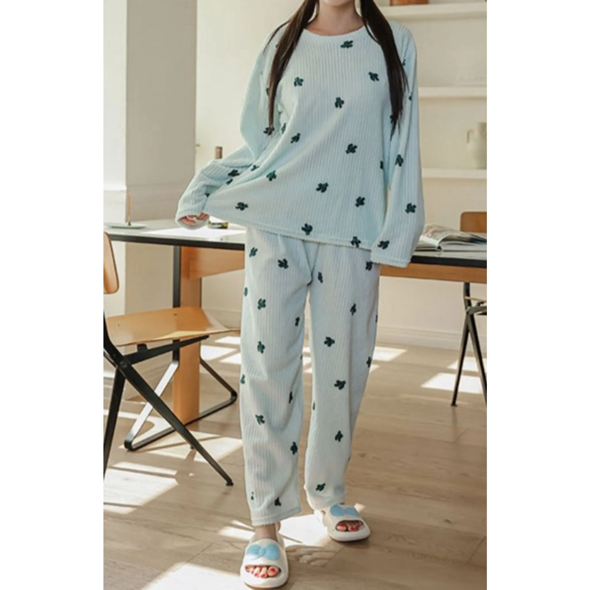 Glam Empathy Posing Round Fleece Microfiber Sleepwear - Pajamas - 🏆 #59 - Clothing/Accessories - Best of December