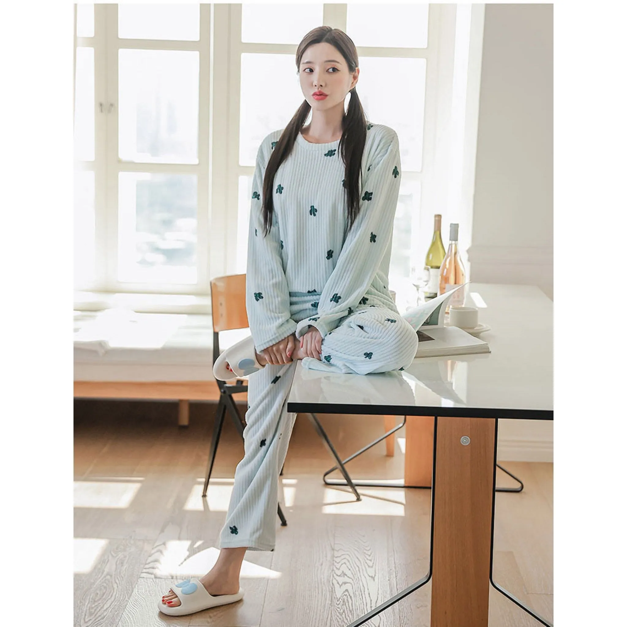 Glam Empathy Posing Round Fleece Microfiber Sleepwear - Pajamas - 🏆 #59 - Clothing/Accessories - Best of December