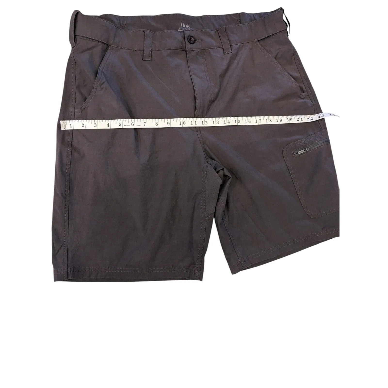 Huk Fishing Shorts Men XL Gray Quick Dry Lightweight Performance Outdoor Pockets