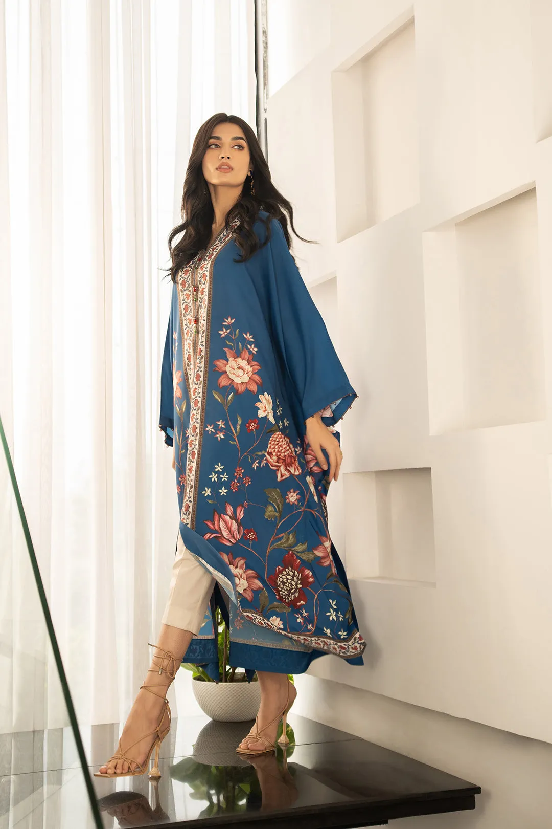 Minawah Kaftan